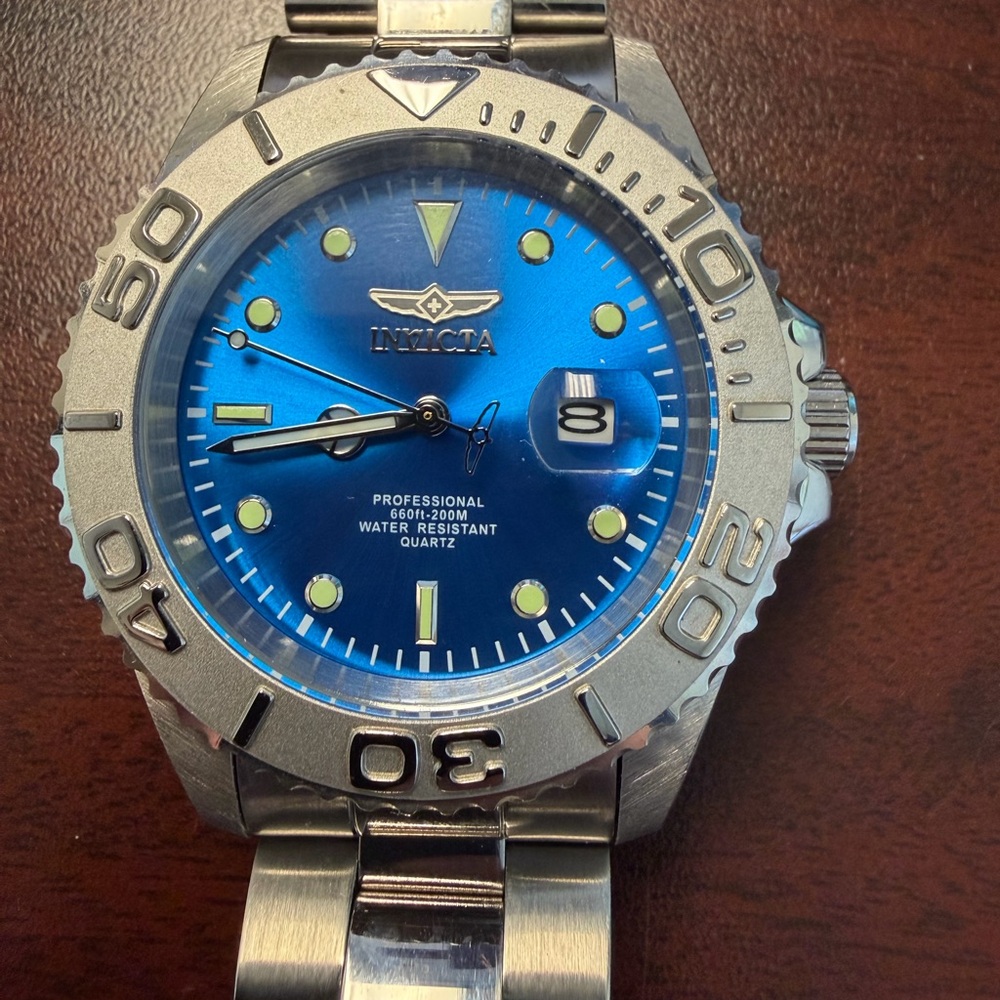 Invicta Men's Silver and Blue Pro Diver Watch 43mm